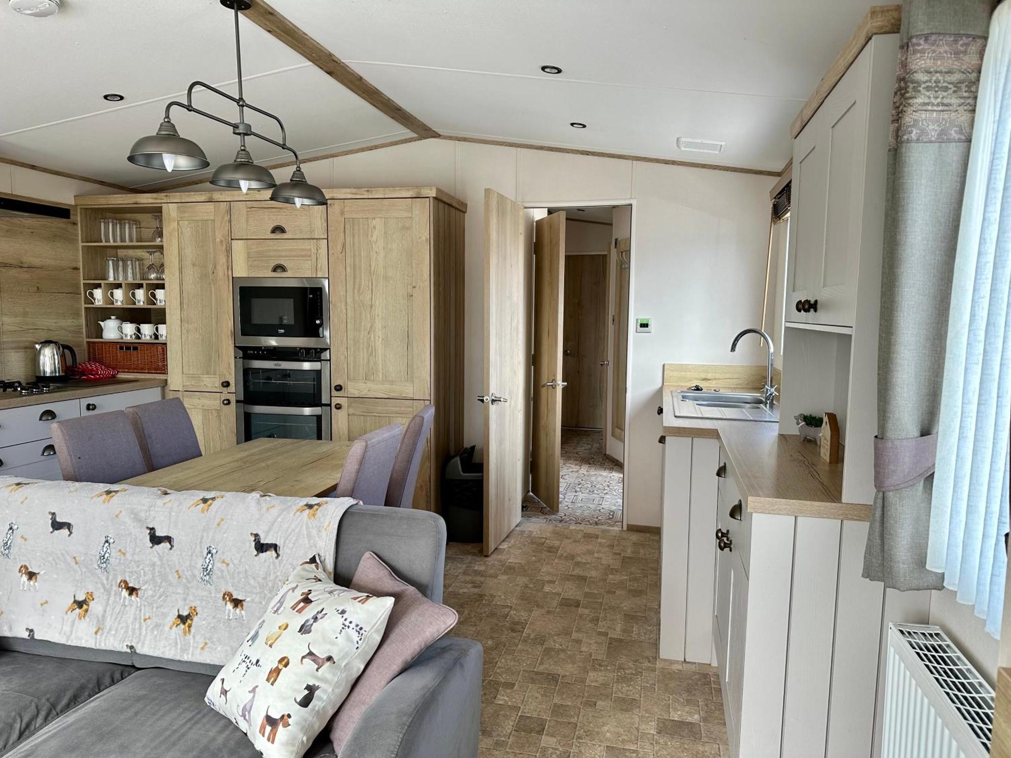 Paws Lodge, Hot Tub, Pet Friendly South Cerney Exterior foto